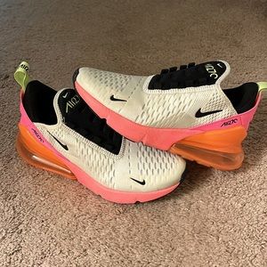 Nike 270 Air